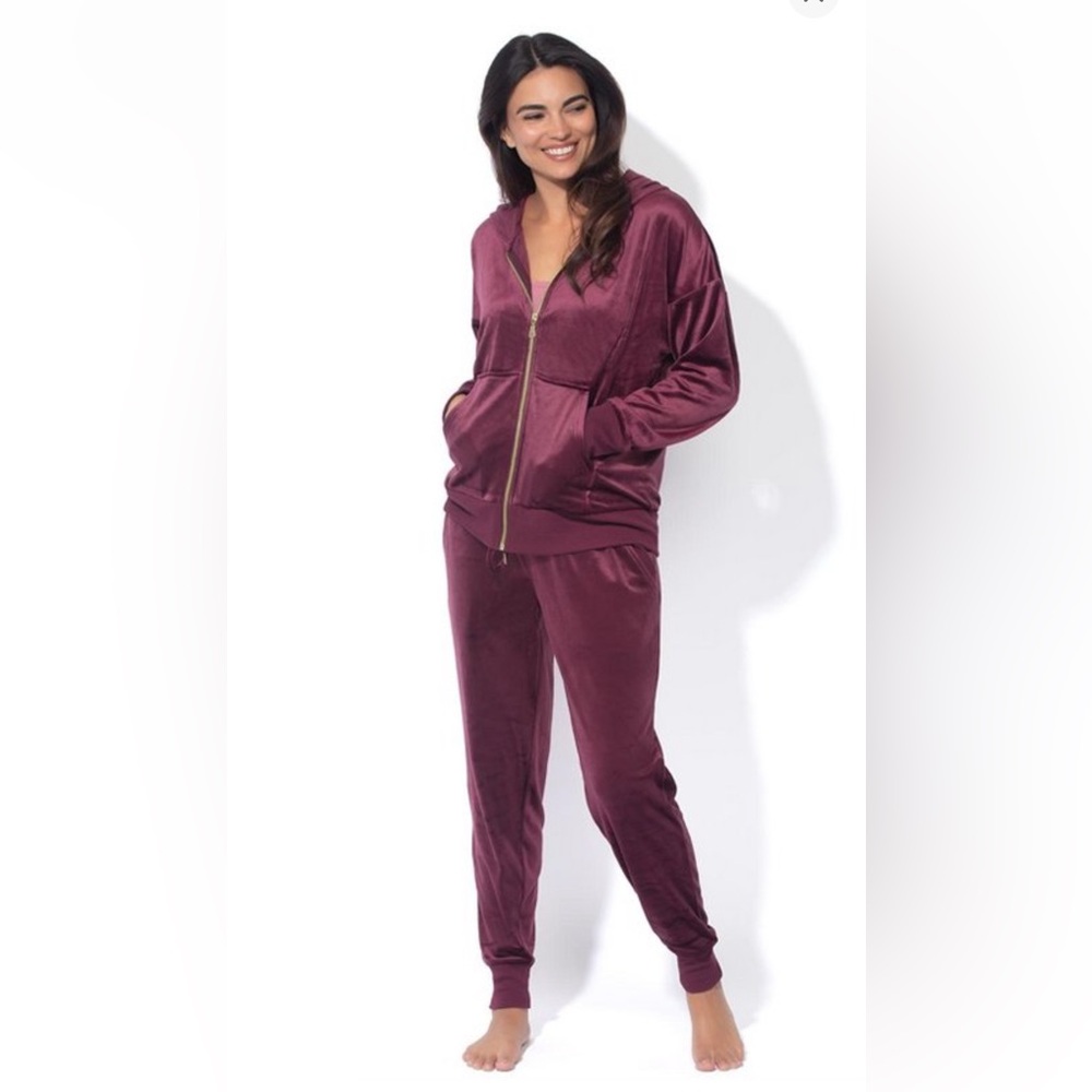 Felina Women’s Burgundy Velour Zip-Up Hoodie & Jogger Set Size M